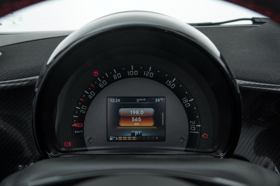 Панель приборов Smart ForTwo 125R by Brabus (C453) 2018 года  (фото 5 из 60)